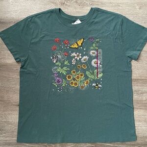 Nwt Floral graphic tee size XXL
